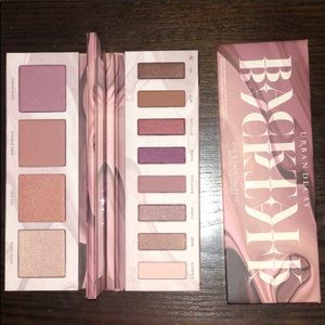 SOLD! Urban decay EYE & FACE PALETTE 💯AUTHENTIC